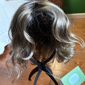 NEVER WORN. Wig - Estetica Designs - Violet